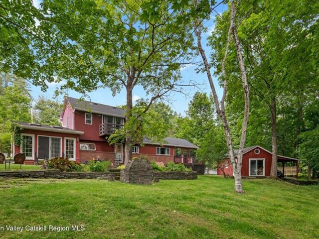 House for sale in Bearsville, New York