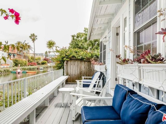 House for sale in Canoga Park, California
