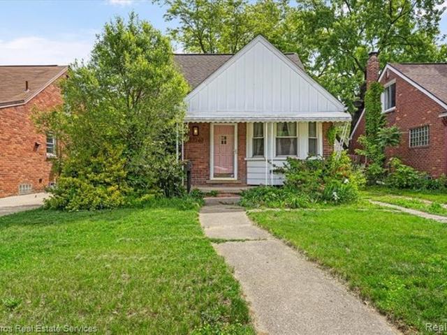 House for sale in Oak Park, Michigan