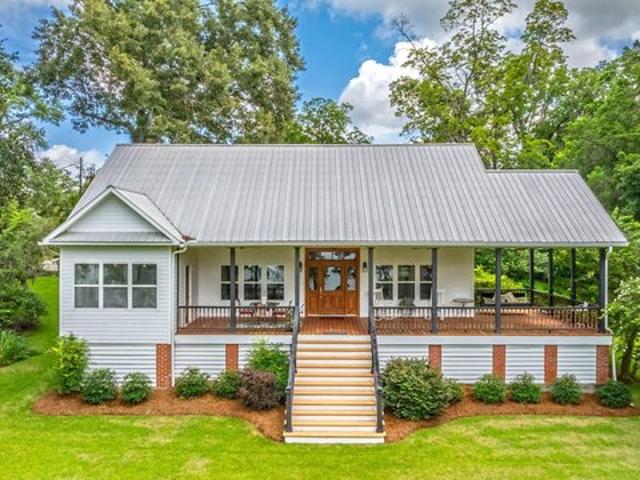 Townhouse for sale in Florala, Alabama