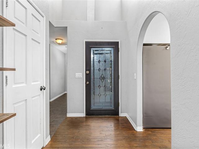 House for sale in Canyon Lake, California