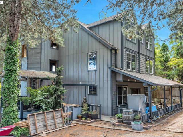 House for sale in Willamette, West Linn
