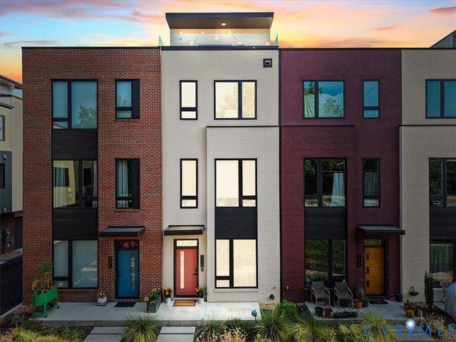 Townhouse for sale in Virginia