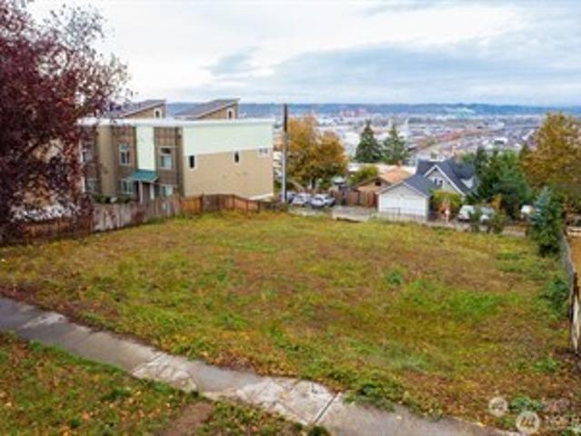 Land for sale in Tacoma, Washington