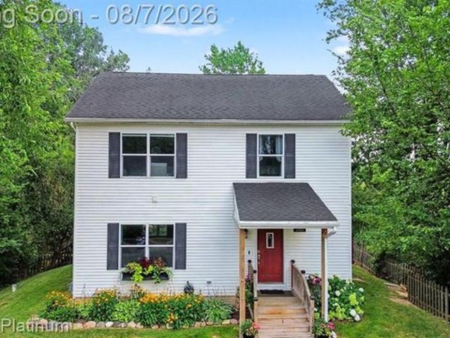 House for sale in Dawson Woods, Orion Charter Township