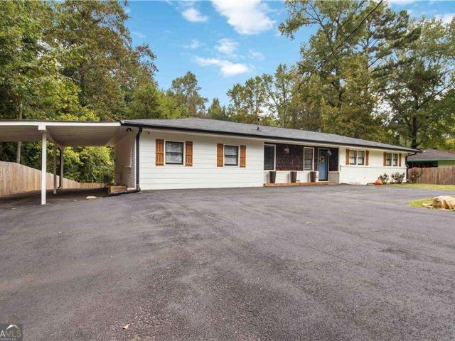 House for sale in Redan, Georgia