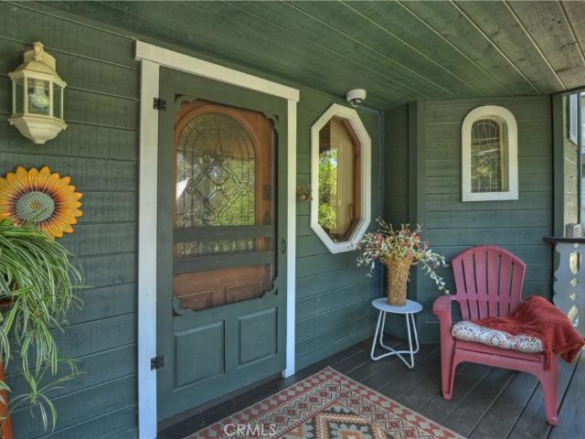 House for sale in Cedarpines Park, California