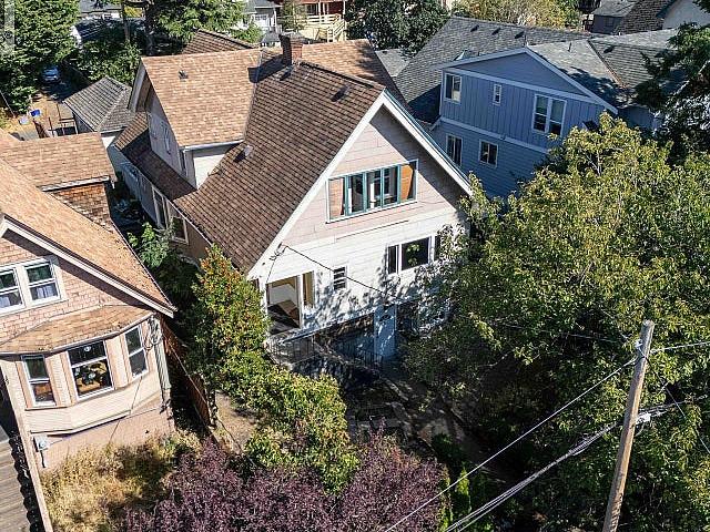 House for sale in Victoria, British Columbia