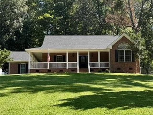 House for sale in Haw River, Alamance County