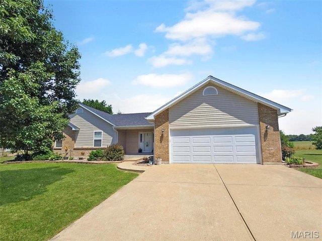House for sale in Winfield, Missouri