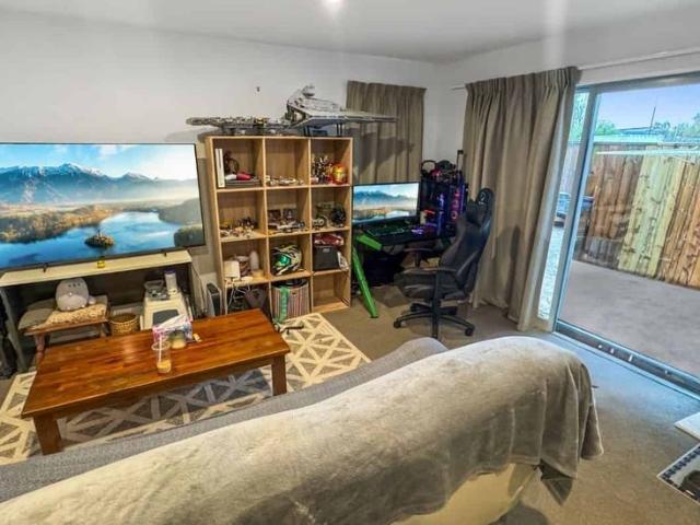 Townhouse for rent in Heathcote, Canterbury