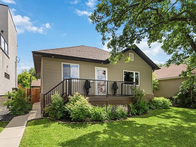House for sale in East St. Paul, Manitoba
