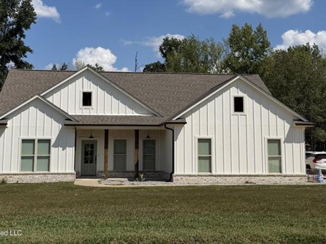 House for sale in Byhalia, Mississippi