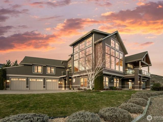 House for sale in Chelan, Washington