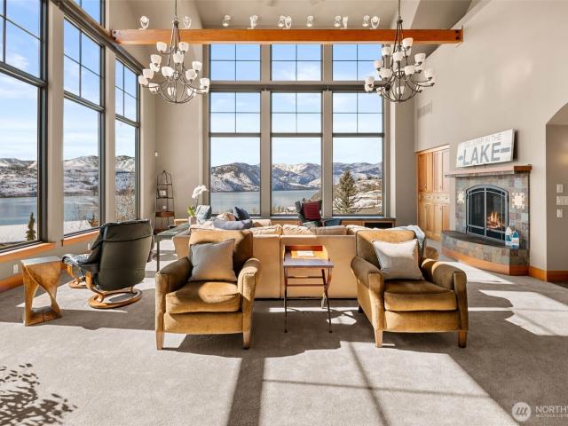 House for sale in Chelan, Chelan County