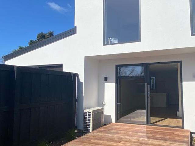House for rent in Edgeware, Canterbury