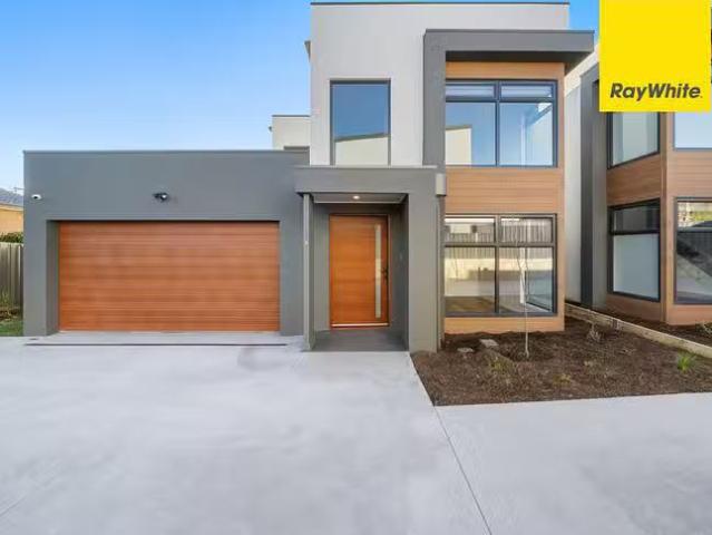 House for rent in Weetangera, Australian Capital Territory