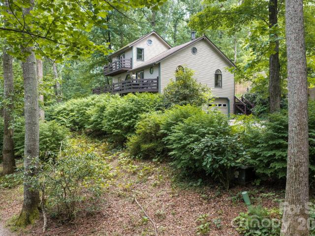 House for sale in Horse Shoe, North Carolina