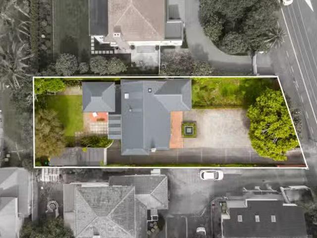 House for sale in Wairau Valley