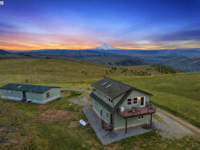 House for sale in Lyle, Washington