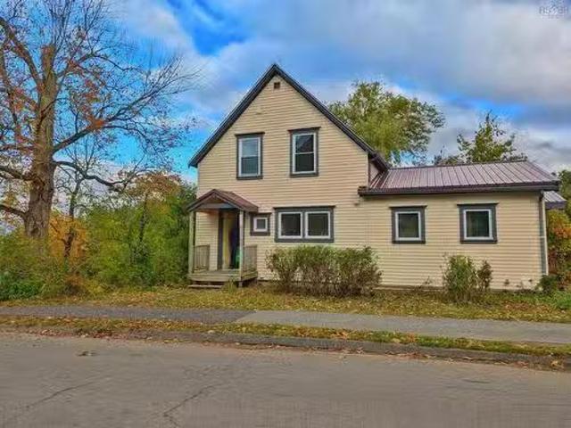 House for sale in Wolfville, Nova Scotia