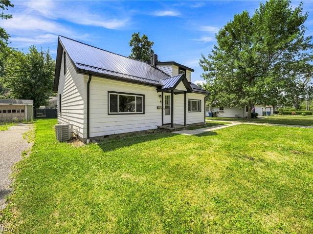 House for sale in Will-O-Way Beach, Eastlake