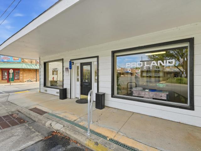 Commercial for sale in Clinton, Van Buren County