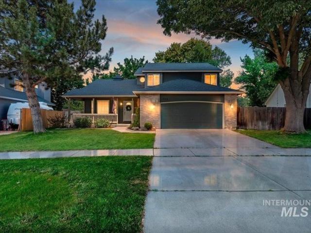 House for sale in Eagle, Idaho