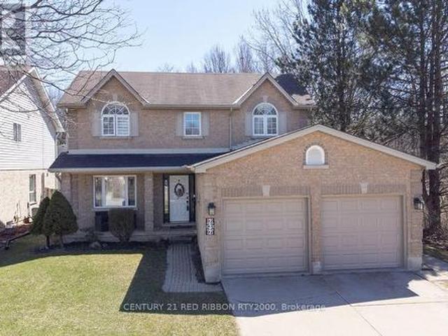 House for sale in Strathroy-caradoc, Ontario