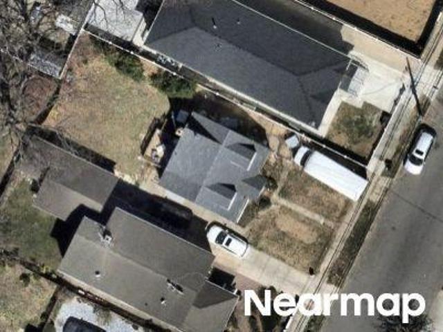 House for sale in Queens, Arverne
