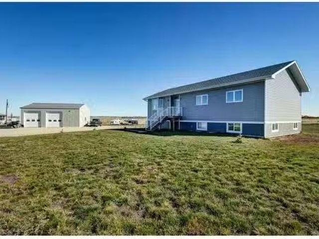 House for sale in Alberta