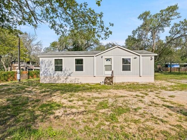 House for sale in Elmendorf, Texas