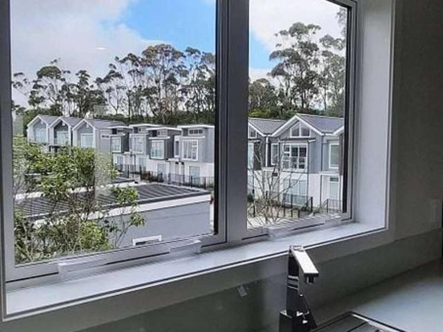 Townhouse for rent in Papakaio, Wellington