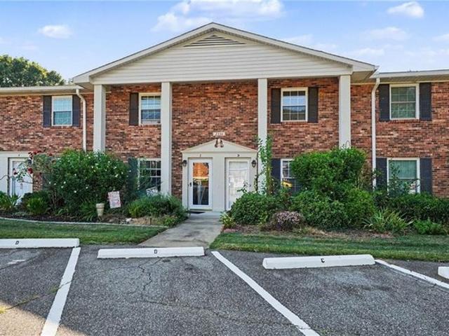 Condo for sale in Clemmons, Forsyth County