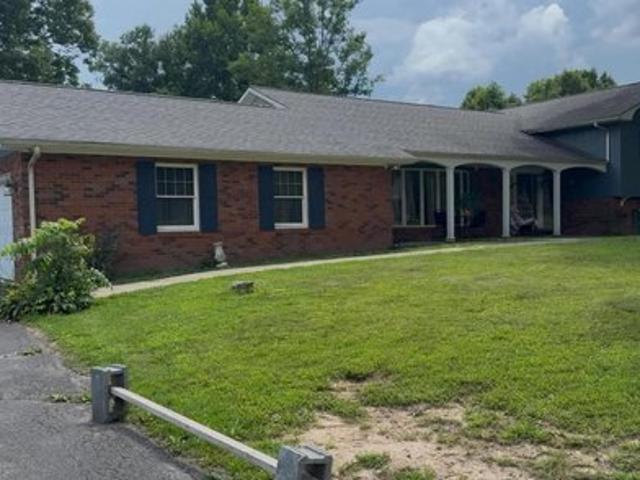House for sale in Pineville, Kentucky
