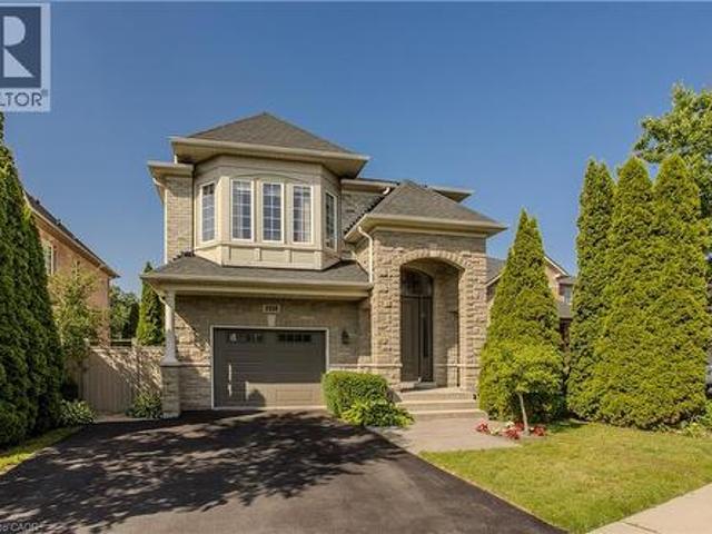 House for sale in Oakville, Ontario