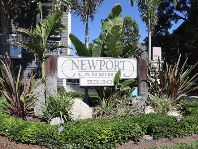 Condo for sale in Costa Mesa, California