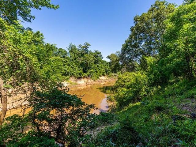 Farm for sale in Cushing, Texas