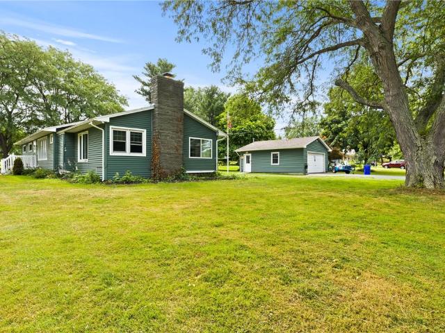 House for sale in Hamlin