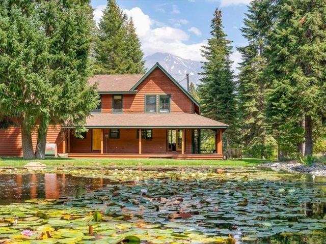 House for sale in Mount Shasta, Siskiyou County