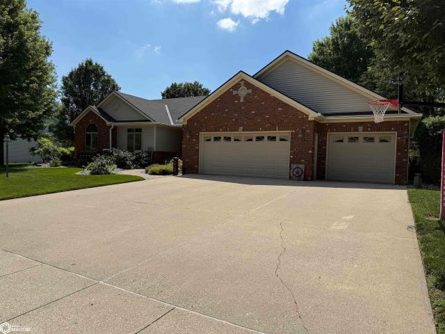 House for sale in Carroll, Iowa