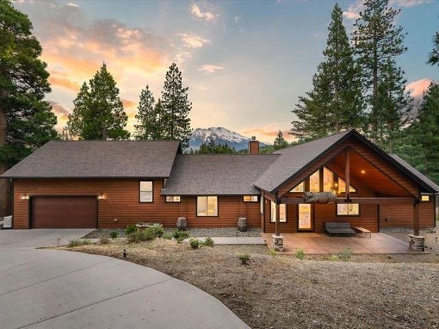House for sale in Weed, California
