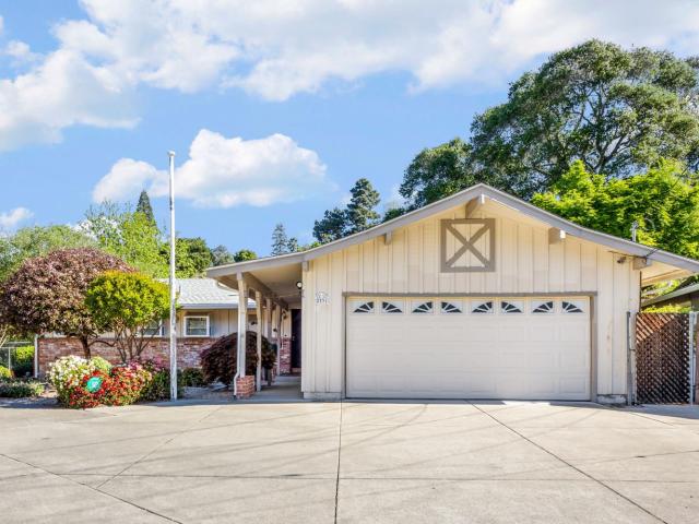Property for sale in Pinole, California
