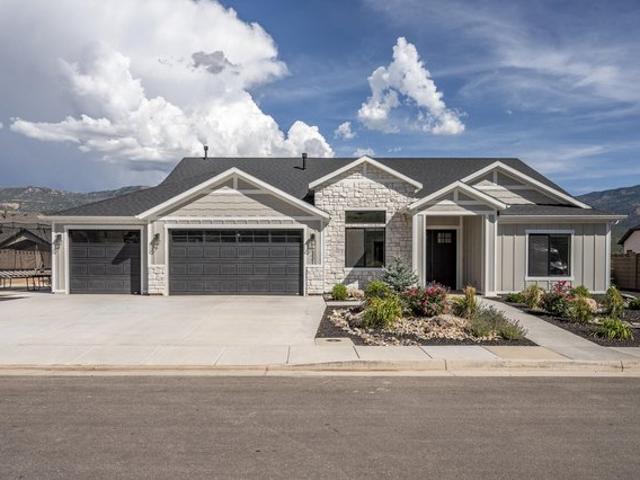 House for sale in Iron, Utah
