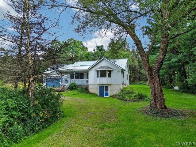 House for sale in Varysburg, Town of Sheldon