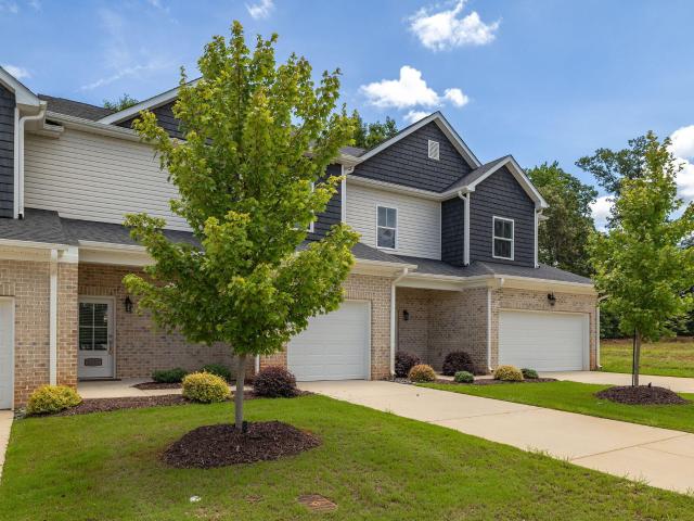 Townhouse for sale in Alamance, North Carolina