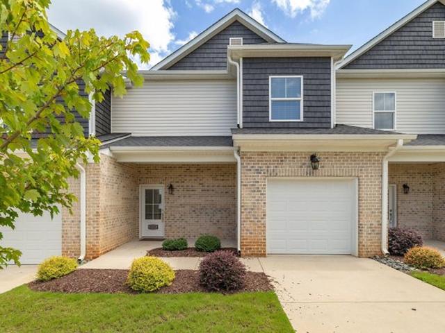 Townhouse for sale in Alamance, North Carolina