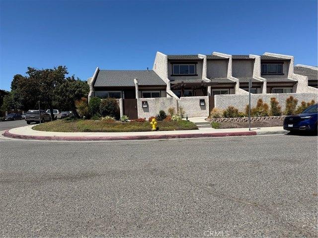 Townhouse for sale in Torrance, California