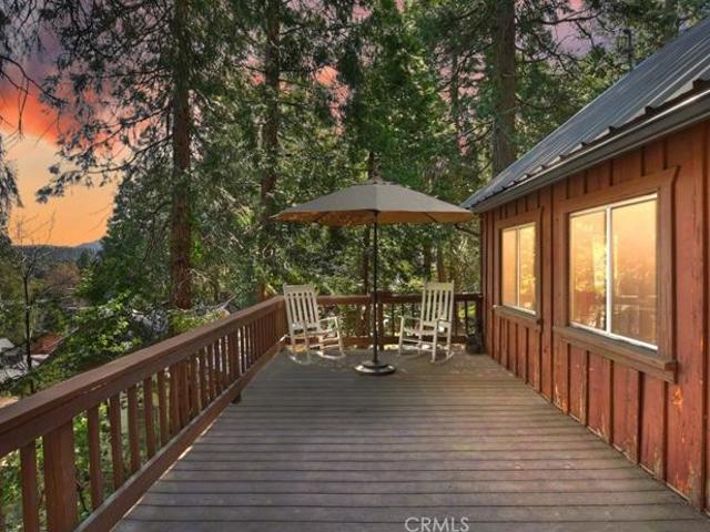 House for sale in Cedarpines Park, California