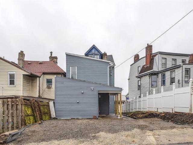 House for sale in Pittsburg, Pennsylvania